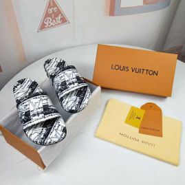Picture of LV Slippers _SKU471854371142055